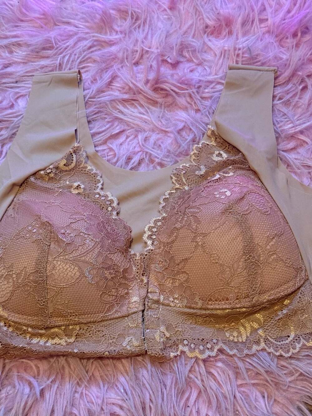 Women’s size 5xl super soft and stretchy bra front closure